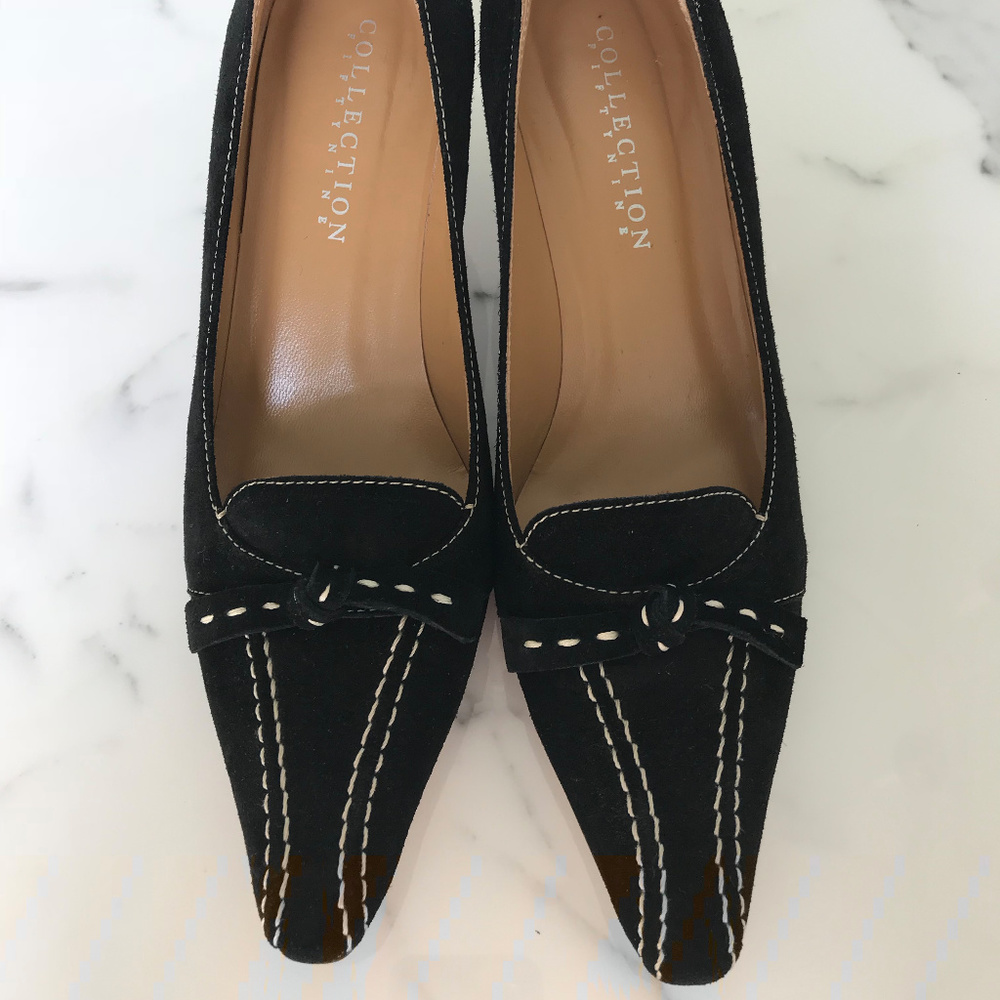 Collection Fifty Nine Suede Pumps with Stitching